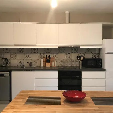 Nyaraló Maison De La Combe *