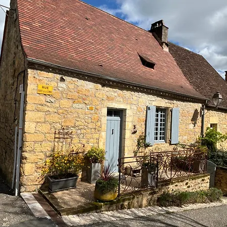 Maison De La Combe Nyaraló