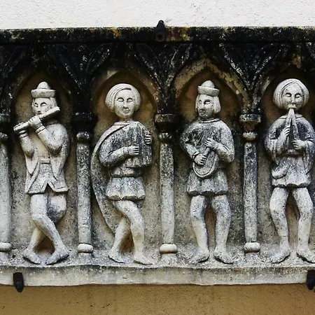 Maison De La Combe *