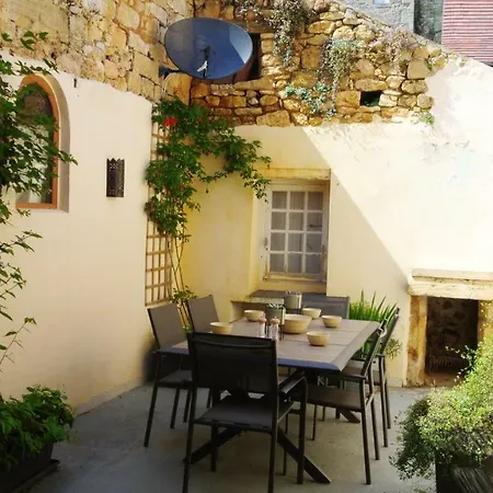 Maison De La Combe