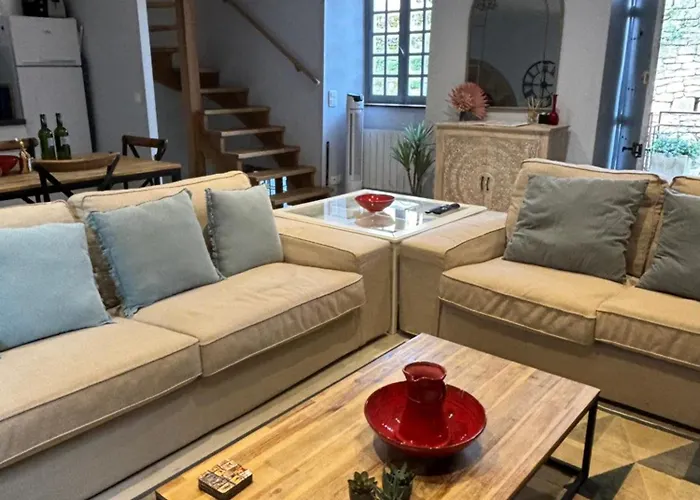 Maison De La Combe *