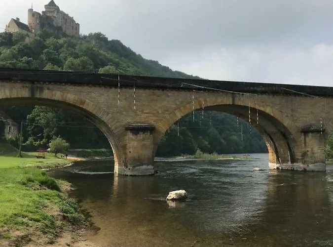 Holiday home Maison De La Combe *